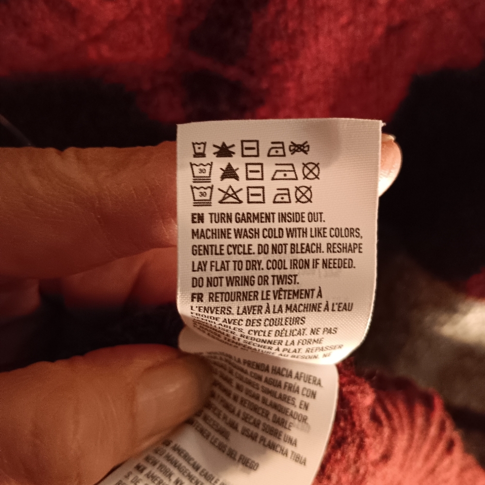 AMERICAN EAGLE "Seriously Soft" Crew Neck Sweater Men's M, NWT Maroon, WoolBlend - Picture 7 of 8